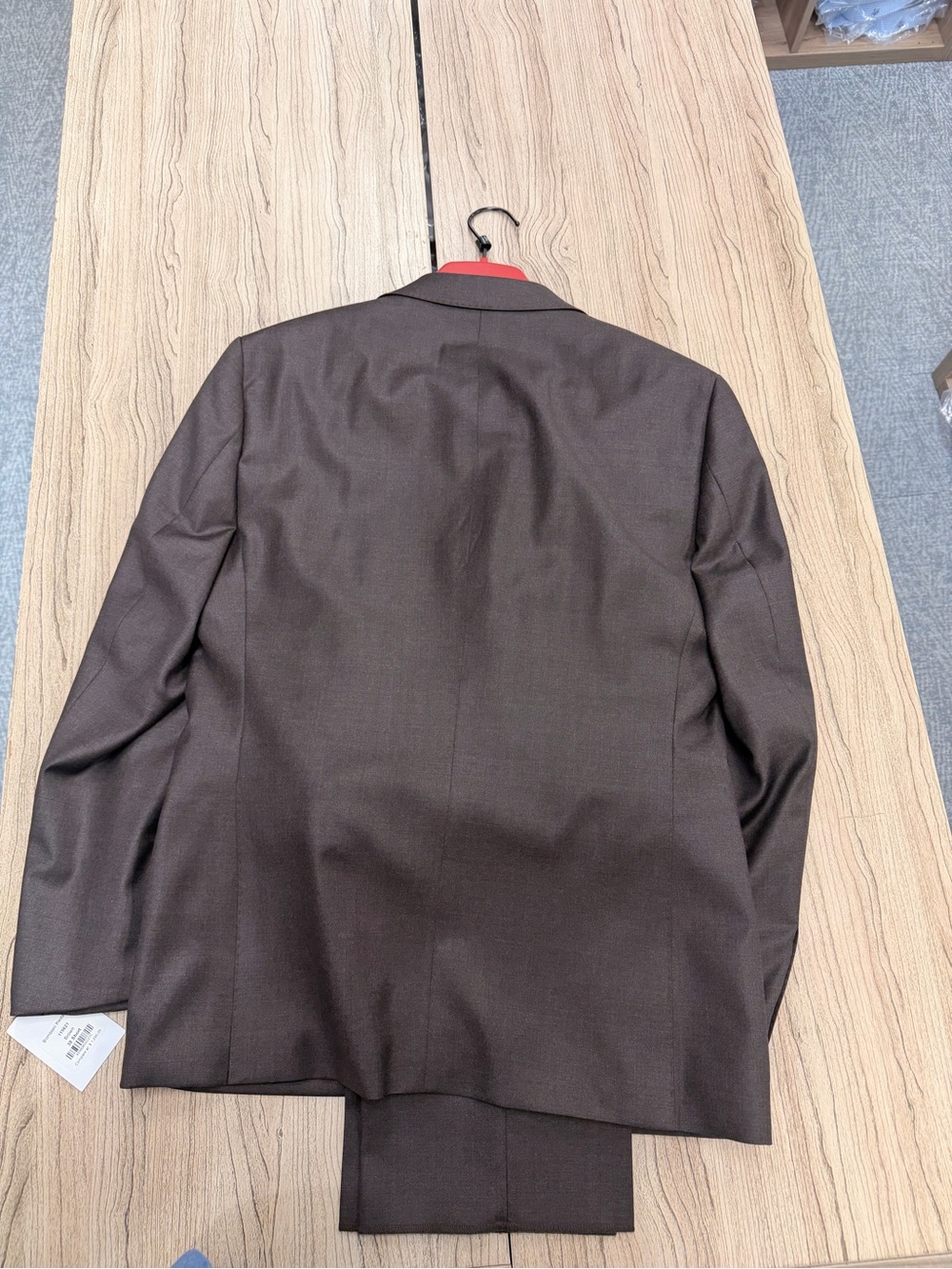 Men's Brown Two-Piece Blazer Suit - Picture 2 of 4